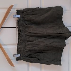 Aerie pull on shorts olive green